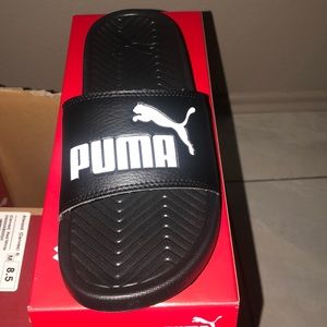 S sandals pumas